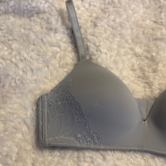 NWT Auden Light Gray Bliss Wirefree Bra 36B - Picture 2 of 8